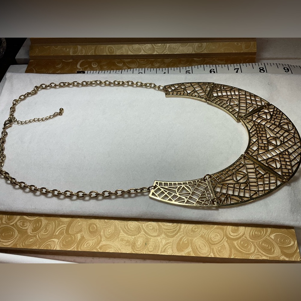 Cleopatra Geometrical Design statement Bi Necklace